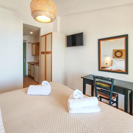 Hotel Dafni スキアトスタウン エクステリア 写真